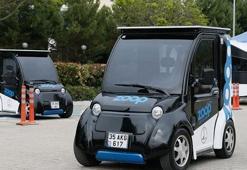 Elektrikli mini araç İzmir'de yollara çıktı