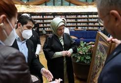 Emine Erdoğan 'Kalbe Dokunan İlmek' sergisini ziyaret etti