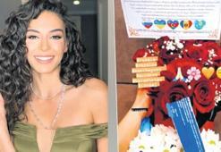 Ebru Şahin'e çiçek sürprizi