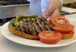 Sakarya'nın meşhur ıslama köftesi iftar sofralarına lezzet katıyor