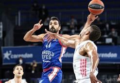 Anadolu Efes Dörtlü Final'e yükseldi!