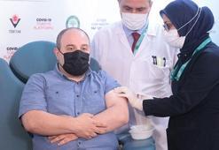 Bakan Varank yerli aşının 2.dozunu oldu