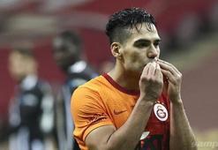 Falcao 9 gol attı 5'i penaltıdan!