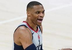 Russell Westbrook NBA tarihine geçti! 74'ten beri...