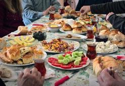 Uzmanlardan kritik uyarı! Baklava ve börek yerine bunları tüketin!