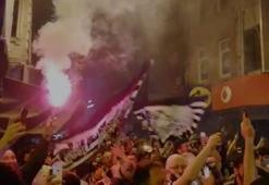 Beşiktaş Meydanı'nda şampiyonluk kutlamaları başladı!