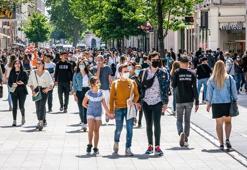 18 yaş altı toplu taşıma kullanabilecek mi? 18 yaş altı sokağa çıkma yasağı saatleri belli oldu mu?