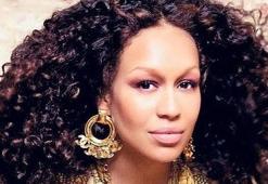 Ünlü şarkıcı Rebecca Ferguson'dan cinsel istismar itirafı! Bakanla görüştü