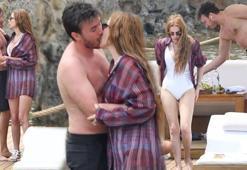 Mustafa Ceceli ile Selin İmer iskelede aşka geldi! Öp öp doyamadı...