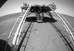 Çin'in uzay aracı Zhurong, Mars'ta ilk sürüşünü gerçekleştirdi