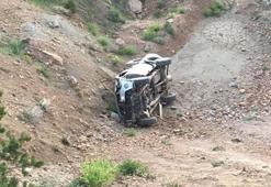 Kamyonet şarampole devrildi; karı- koca öldü, 4 kişi yaralandı