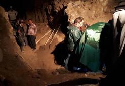 Su kanalı kazısında toprak altında kalan 2 kardeşten 1'i öldü