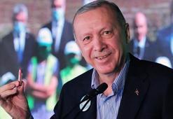 Cumhurbaşkanı Erdoğan 'devamlı yanımda' diyerek cebinden çıkardı!