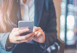 Ucuz cep telefonları! Yüzde 50 indirim ile satılan markalar, garantisi de var...