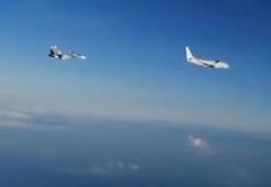 Havada tehlikeli gerginlik! Rus Su-30 jetleri ve ABD uçağını kovaladı...