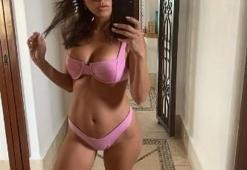 Kourtney Kardashian tangasını giydi, cüretkar pozlarına bir yenisini ekledi