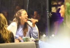 Alessandra Ambrosio yeni bir aşka yelken açtı!