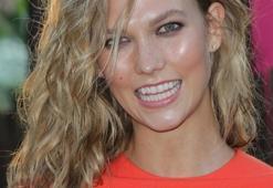 Karlie Kloss'tan sevindiren haber! İlk fotoğrafını paylaştı!