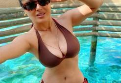 Salma Hayek: Sevişme sahnesinde ağladım!