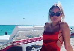 Kimberley Garner pembe ipli bikinisiyle tüm dikkatleri üzerinde topladı!