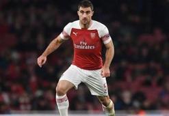 Fenerbahçe'ye Sokratis'ten şok haber! Tam 4 dev kulüp devrede