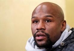 Floyd Mayweather, corona virüsle savaşmak adına servetini ortaya koydu!