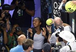 Avustralya Açık'ta Venus Williams'ı eleyen Coco Gauff 2. turda