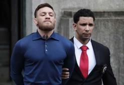 Conor McGregor'a ters kelepçe!