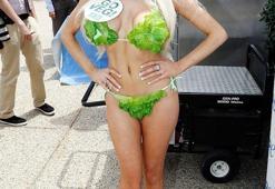 Courtney Stodden'ın ilginç bikinisi!