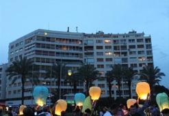 İzmir´de ´Adalete Fener yak´