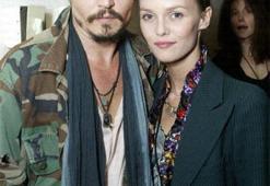 Johnny'yi üç ayda unuttu!