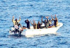 Deniz korsanları iş kolu yarattı!