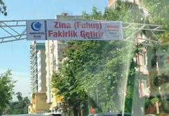 Adana'da çok tartışılacak pankart!