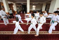 Camide karate eğitimi!