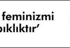 Dondurma yiyen türbanlılara taktı!