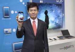 Samsung''un phablet telefonu Türkiye''de!