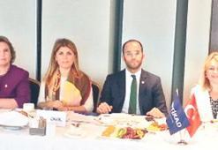 Başrol oyuncusu olmalılar!