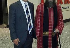 Cübbesi olay oldu!