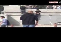 Taksim'de bıçakla dehşet saçtı!