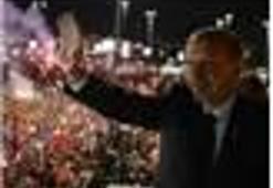 Başbakan Erdoğan'dan balkon konuşması!