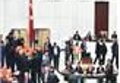 ‘Dört bakan’ için 70 AKP’li başvurdu!