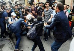 Vekiller polislerin elinden aldı!