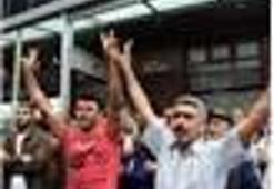 Esrarengiz gösterici gözaltında!