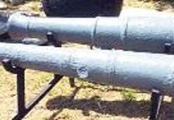 Müze müdürü boyatmış!
