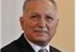 Ünlü anketçilerden ilk yorum!