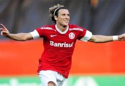 Forlan sonunda geliyor!