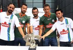 Ç.Rizespor'da imza şov!