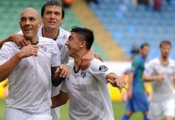 Bursa üç puanı tek golle aldı