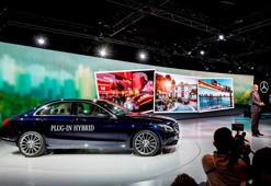 Mercedes-Benz yeni otomobilini tanıttı