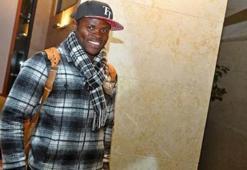 Taye Taiwo Bursa'dan ayrıldı